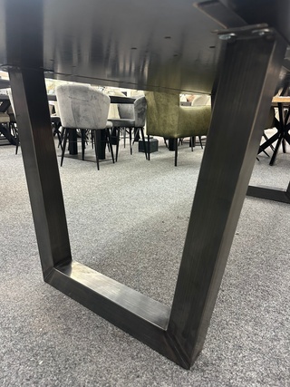Eetkamertafel Simon Deens Ovaal 240cm, Eiken, zwart